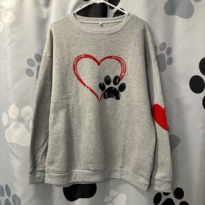Women’s Sweatshirt, Gray with Heart & Paw print, Size XXL, New, No Tags